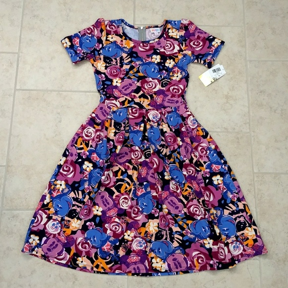 LuLaRoe Dresses & Skirts - LuLaRoe Disney Amelia Dress Minnie Mouse Roses